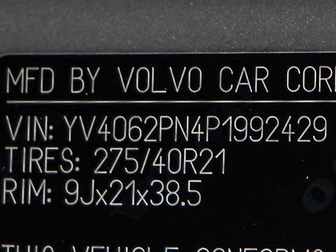 Used 2023 Volvo XC90 B6 Plus AWD/4WD image 30
