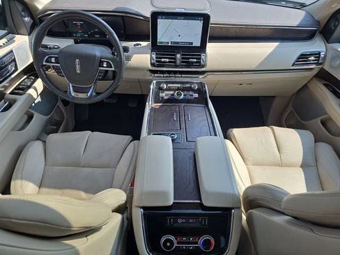 Used 2021 Lincoln Navigator Reserve w/ Luxury Package AWD/4WD image 27