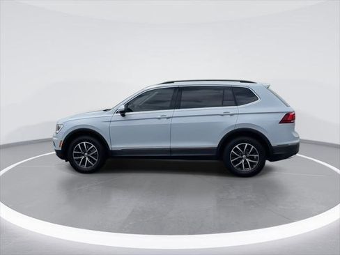Used 2018 Volkswagen Tiguan SEL AWD/4WD image 5