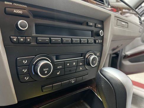 Used 2011 BMW 328i xDrive Sedan image 44