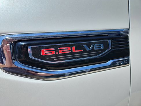 Used 2019 GMC Sierra 1500 Denali w/ Denali Ultimate Package AWD/4WD image 28