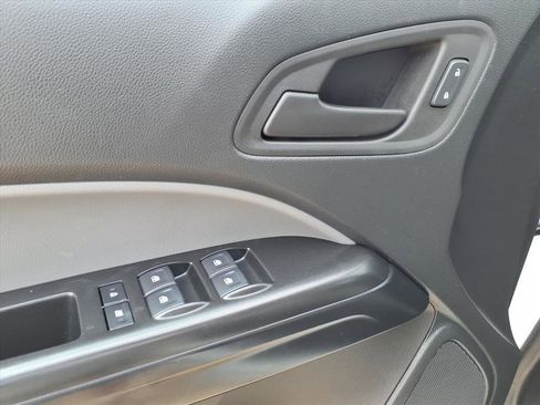 Used 2022 Chevrolet Colorado W/T w/ WT Convenience Package image 17