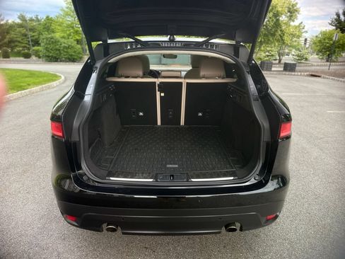 Used 2020 Jaguar F-PACE Premium AWD/4WD image 23