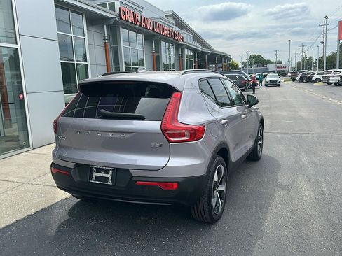 Used 2026 Volvo XC40 B5 Plus AWD/4WD image 4