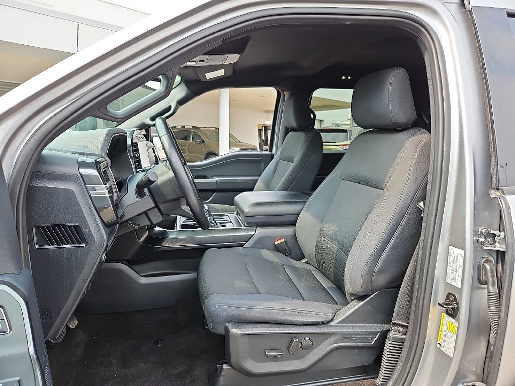 Used 2022 Ford F150 XLT w/ Equipment Group 302A High RWD image 13