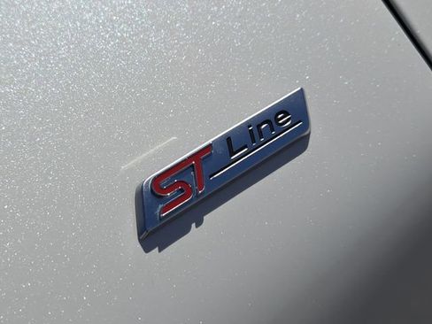 Used 2025 Ford Explorer ST-Line AWD/4WD image 12
