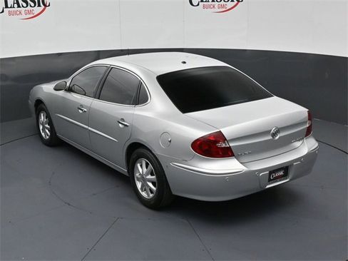 Used 2005 Buick LaCrosse CXL w/ Gold Convenience Package image 16