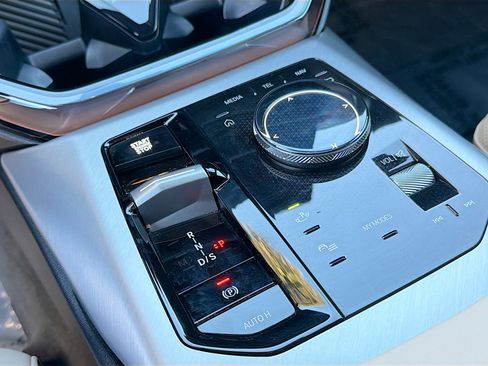 Used 2025 BMW X3 xDrive30i image 27