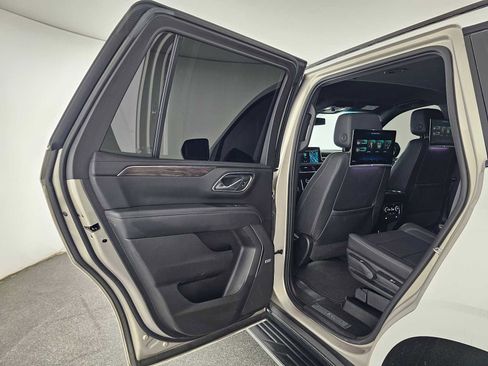 Used 2022 Chevrolet Tahoe LT RWD image 15