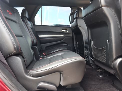 Used 2018 Dodge Durango R/T w/ Technology Group AWD/4WD image 15