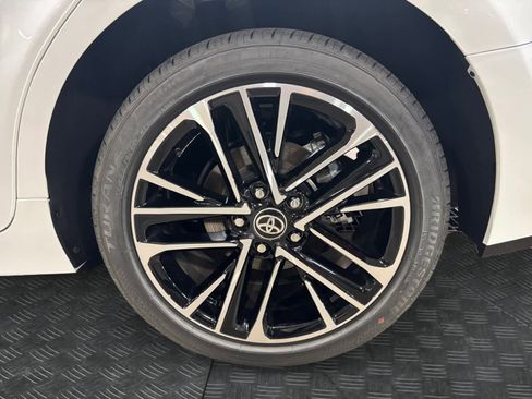 Used 2025 Toyota Camry XLE image 15