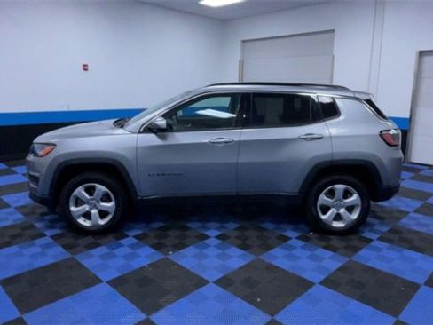 Used 2021 Jeep Compass Latitude image 5