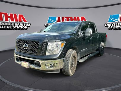 Used 2019 Nissan Titan SV w/ SV Convenience Package