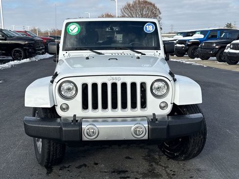 Used 2018 Jeep Wrangler Unlimited Sahara image 8