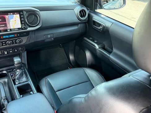 Used 2021 Toyota Tacoma TRD Pro AWD/4WD image 20