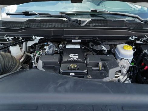 Used 2024 RAM 2500 Laramie w/ Safety Group AWD/4WD image 14