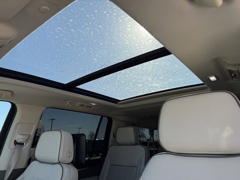 Used 2023 GMC Yukon XL Denali w/ Denali Reserve Package image 22