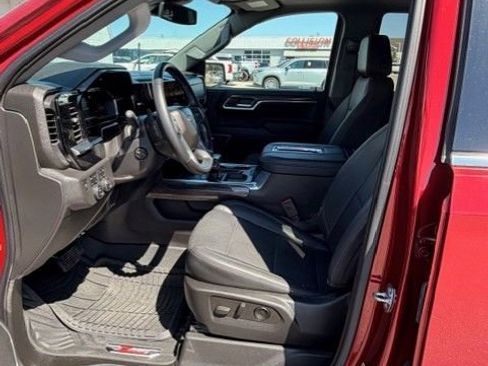 Used 2022 Chevrolet Silverado 1500 LTZ w/ LTZ Premium Package image 7