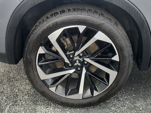 Used 2024 Mitsubishi Outlander SE image 7