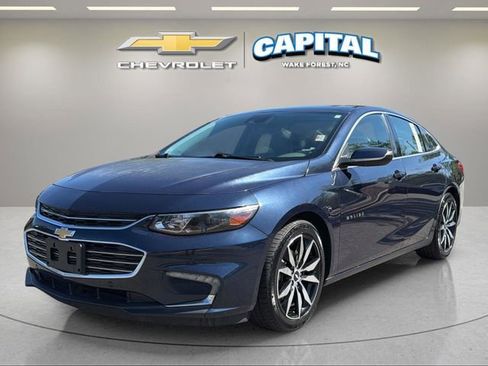 Used 2016 Chevrolet Malibu LT w/ Leather Package image 2
