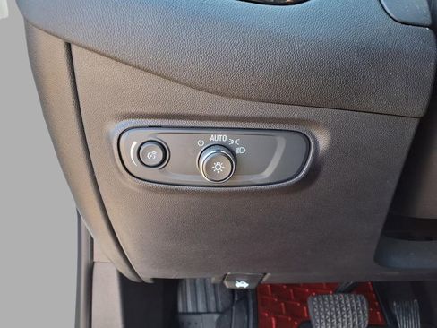 Used 2023 Chevrolet Equinox RS image 20