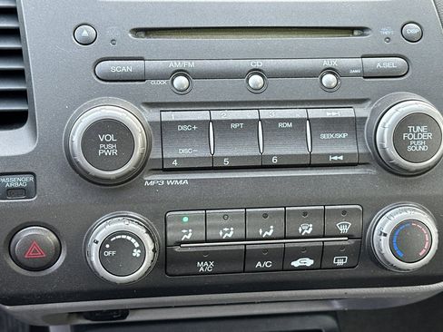 Used 2011 Honda Civic LX image 22