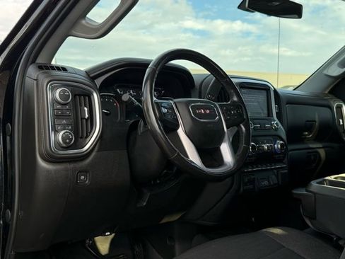 Used 2020 GMC Sierra 1500 SLE w/ SLE Value Package image 4