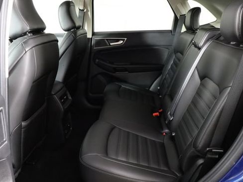 Used 2021 Ford Edge SEL w/ Convenience Package AWD/4WD image 16