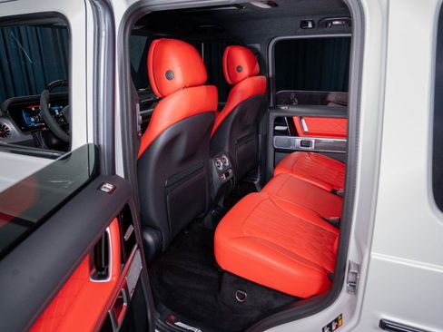 Used 2025 Mercedes-Benz G 63 AMG 4MATIC image 14