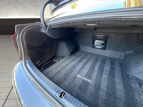 Used 2011 Lexus IS 250 w/ F-Sport Pkg w/Summer Tires RWD image 40