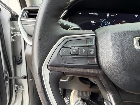 Used 2023 Jeep Grand Cherokee L Limited w/ Black Appearance Package AWD/4WD image 19