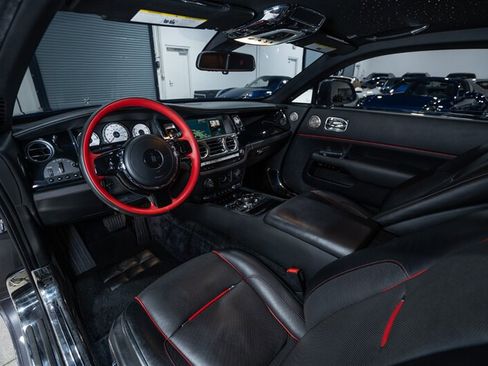 Used 2017 Rolls-Royce Wraith RWD image 18