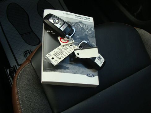 Used 2023 Ford Bronco Sport Outer Banks w/ Tech Package image 14