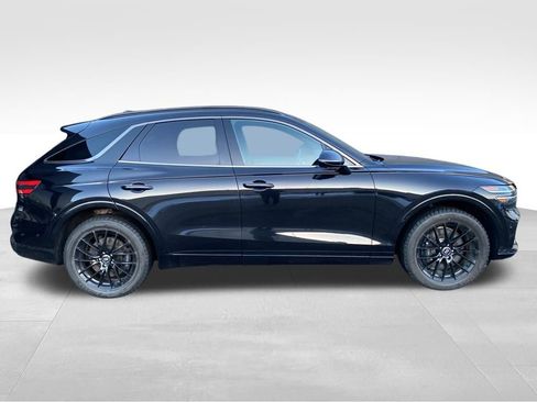 Used 2023 Genesis GV70 3.5T Sport w/ Sport Prestige Package image 2