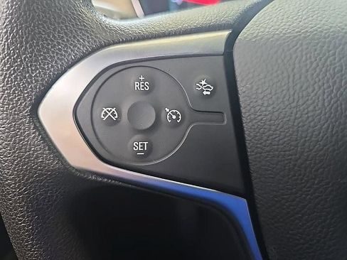 Used 2023 Chevrolet Traverse LS AWD/4WD image 17