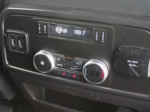 Used 2020 Ford Expedition Max Limited image 32