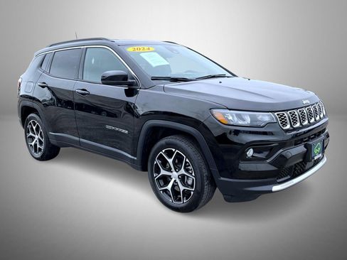 Used 2024 Jeep Compass Limited AWD/4WD image 3