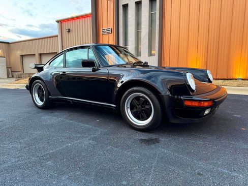 Used 1987 Porsche 911 Carrera image 4
