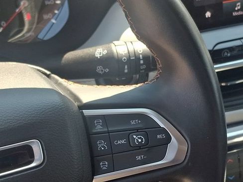 Used 2022 Jeep Compass Limited AWD/4WD image 18