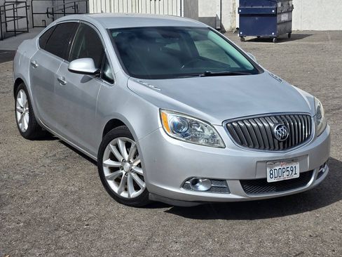 Used 2013 Buick Verano FWD image 3