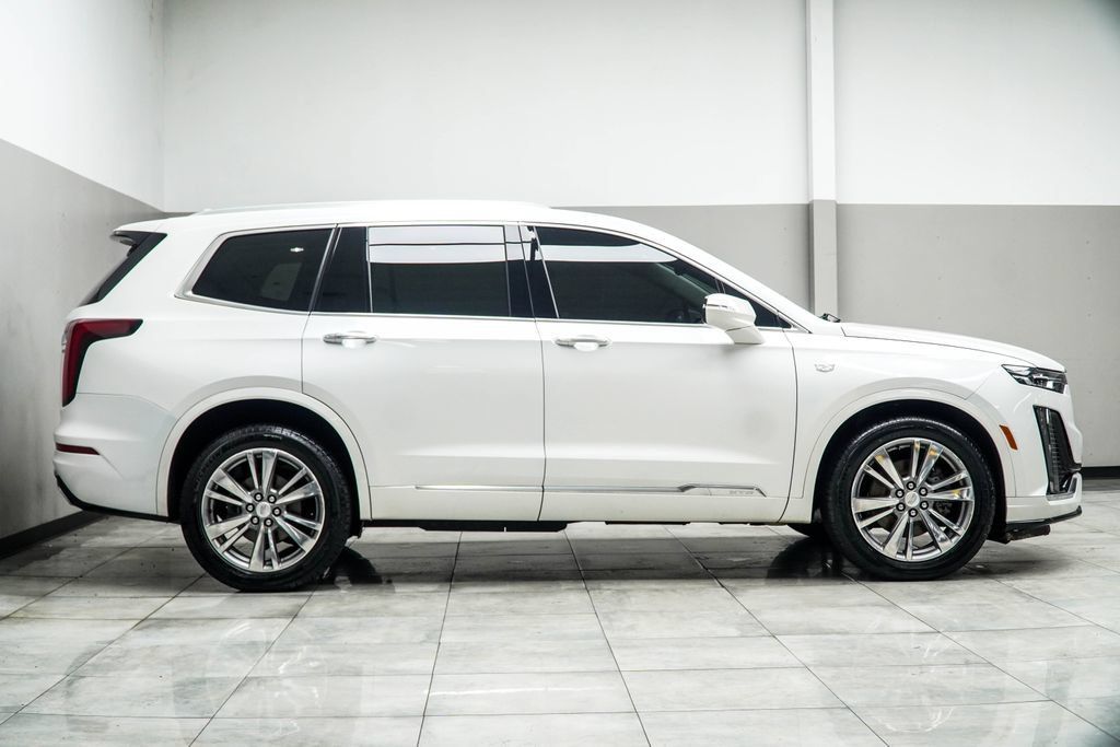 Used 2022 Cadillac XT6 Premium Luxury AWD/4WD image 8