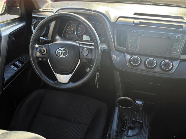 Used 2014 Toyota RAV4 LE AWD/4WD image 17