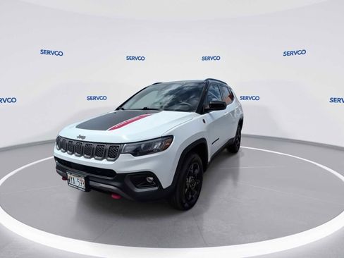 Used 2024 Jeep Compass Trailhawk AWD/4WD image 4