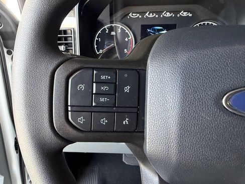 Used 2025 Ford F250 XL w/ STX Appearance Package AWD/4WD image 9