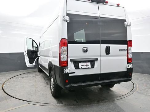 Used 2023 RAM ProMaster 2500 image 42
