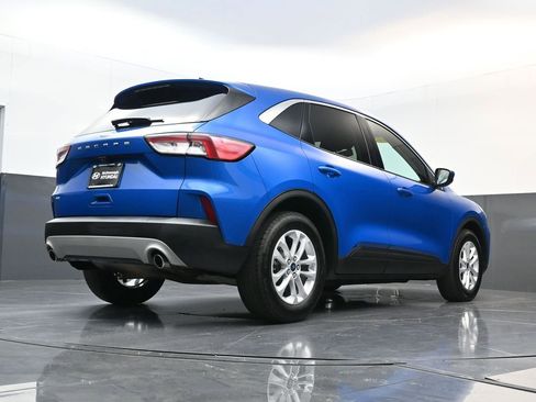 Used 2021 Ford Escape SE image 25