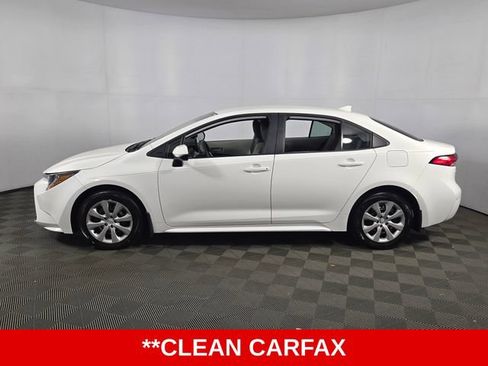Used 2026 Toyota Corolla LE FWD image 5