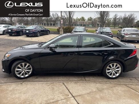 Used 2016 Lexus IS 300 AWD image 6