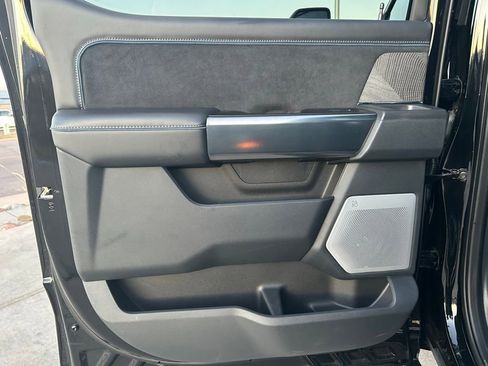 Used 2025 Ford F450 Platinum image 27