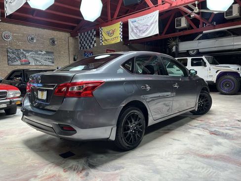 Used 2017 Nissan Sentra S FWD image 2